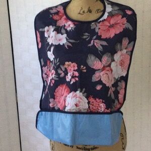 Woman’s Floral Bib Apron with Pink and Blue Accents NWOT